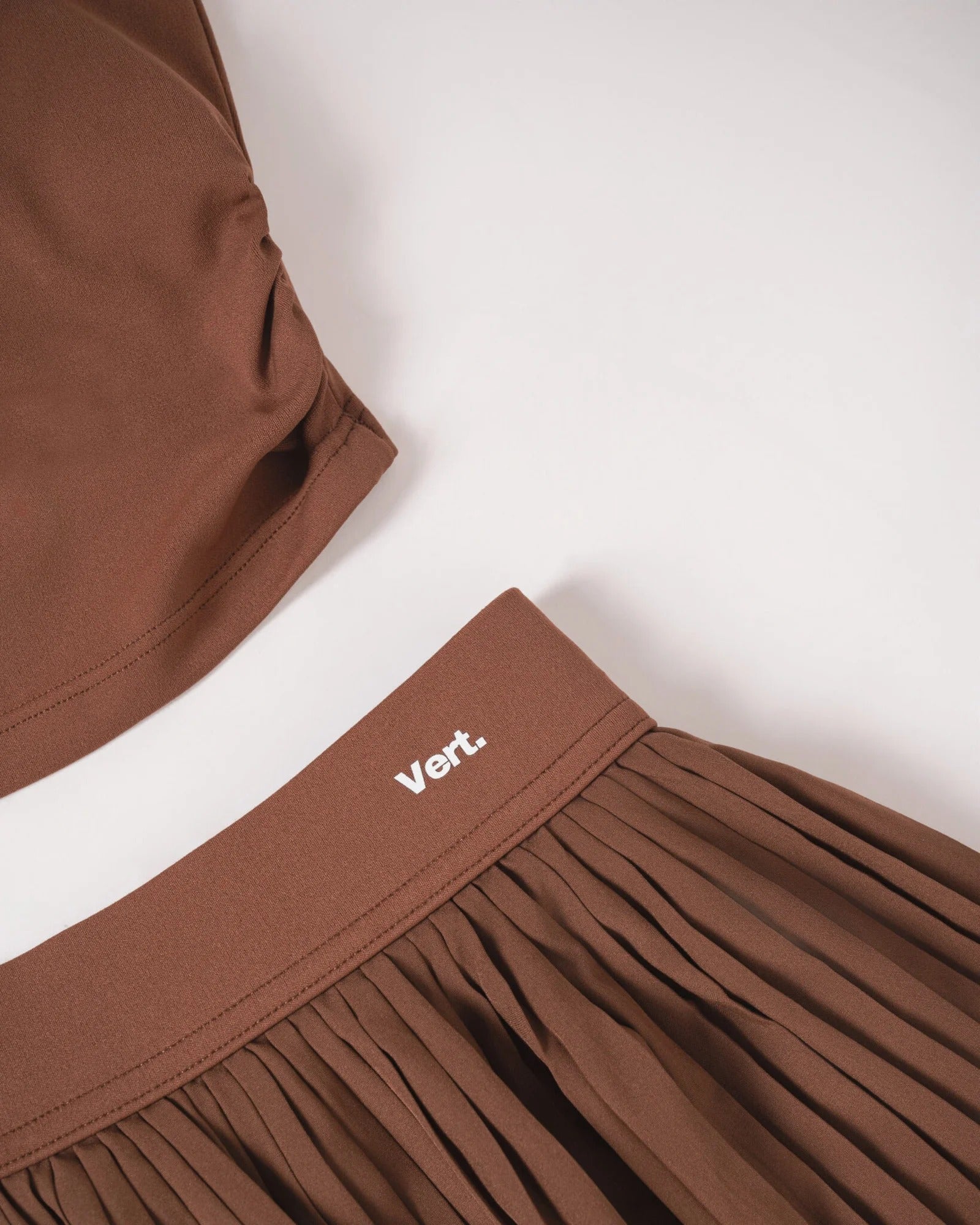 Ensemble Serena Tennis & Padel – Marron – Brassière crop top rembourrée + Jupe