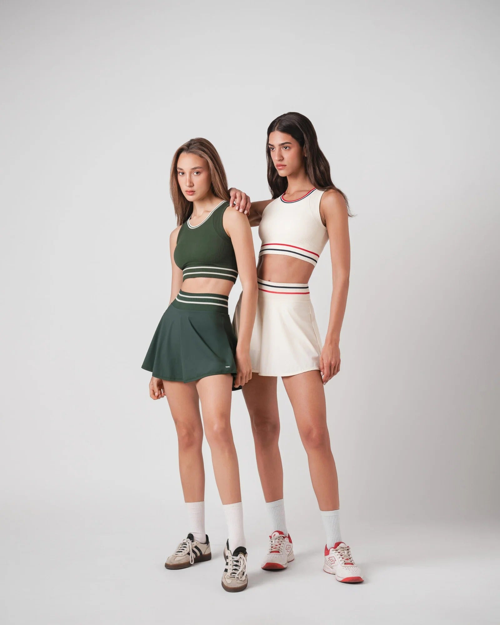 Ensemble Aryna Rétro Tennis &amp; Padel – Crème douce – Brassière Rembourrée + Jupe