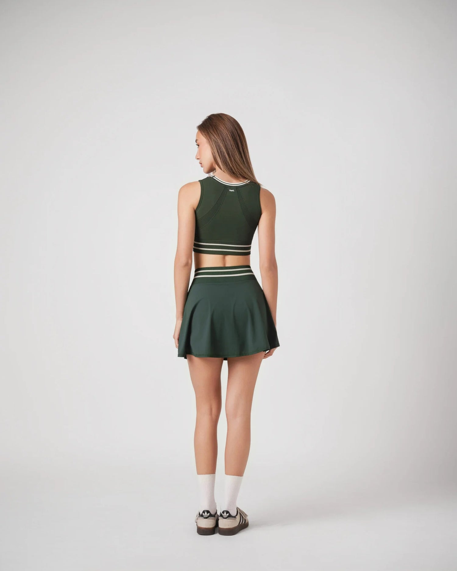 Ensemble Aryna Rétro Tennis &amp; Padel – Crème douce – Brassière Rembourrée + Jupe