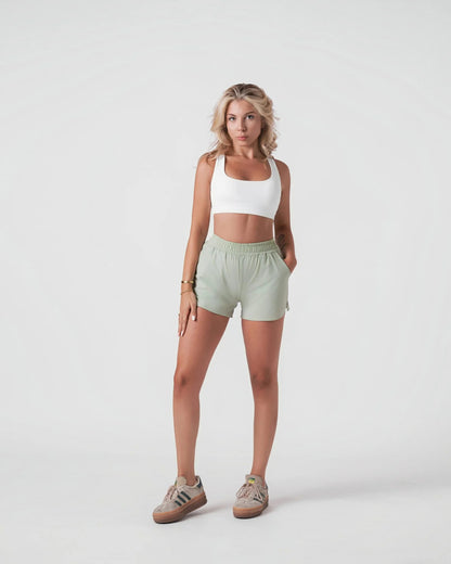 Ensemble Solène protection solaire : short vert et veste vert talc